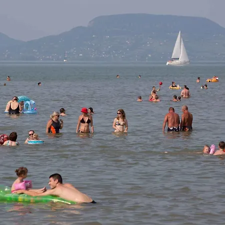 In Balatonmariafürdo 19196 * Balatonkeresztúr