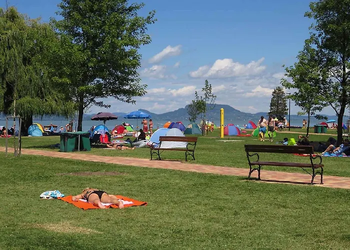 In 19196 * Balatonmáriafürdő